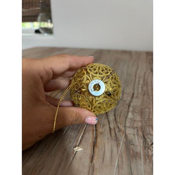 Christmas Ornament Bauble Gold Filigree Metal Cut Out Geometric Holiday - Picture 3 of 4